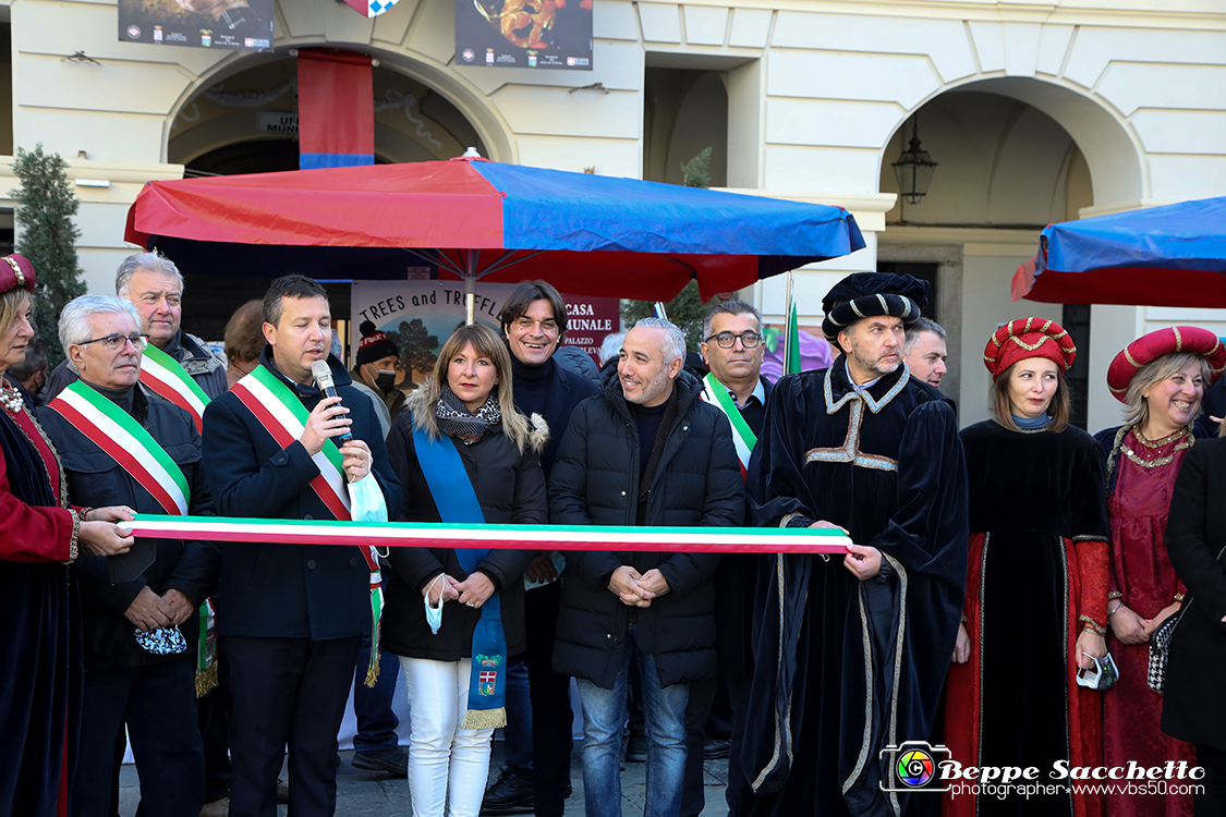 VBS_5745 - 10.ma Fiera Nazionale del Tartufo e Fiera dei Santi.jpg